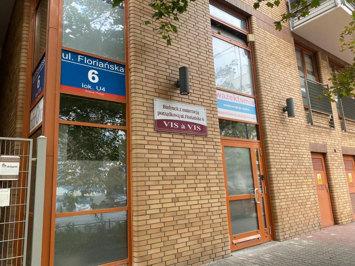 Komfortowy Apartament Na Florianskiej, Park Praski, Dw Wilenski,W Odleglosci Spaceru Od Starego Miasta, Milo Widziec Gosci Ze Zwierzetami Warsaw Luaran gambar