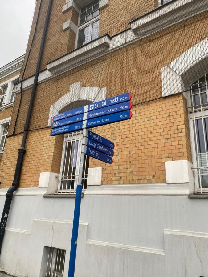 Komfortowy Apartament Na Florianskiej, Park Praski, Dw Wilenski,W Odleglosci Spaceru Od Starego Miasta, Milo Widziec Gosci Ze Zwierzetami Warsaw Luaran gambar