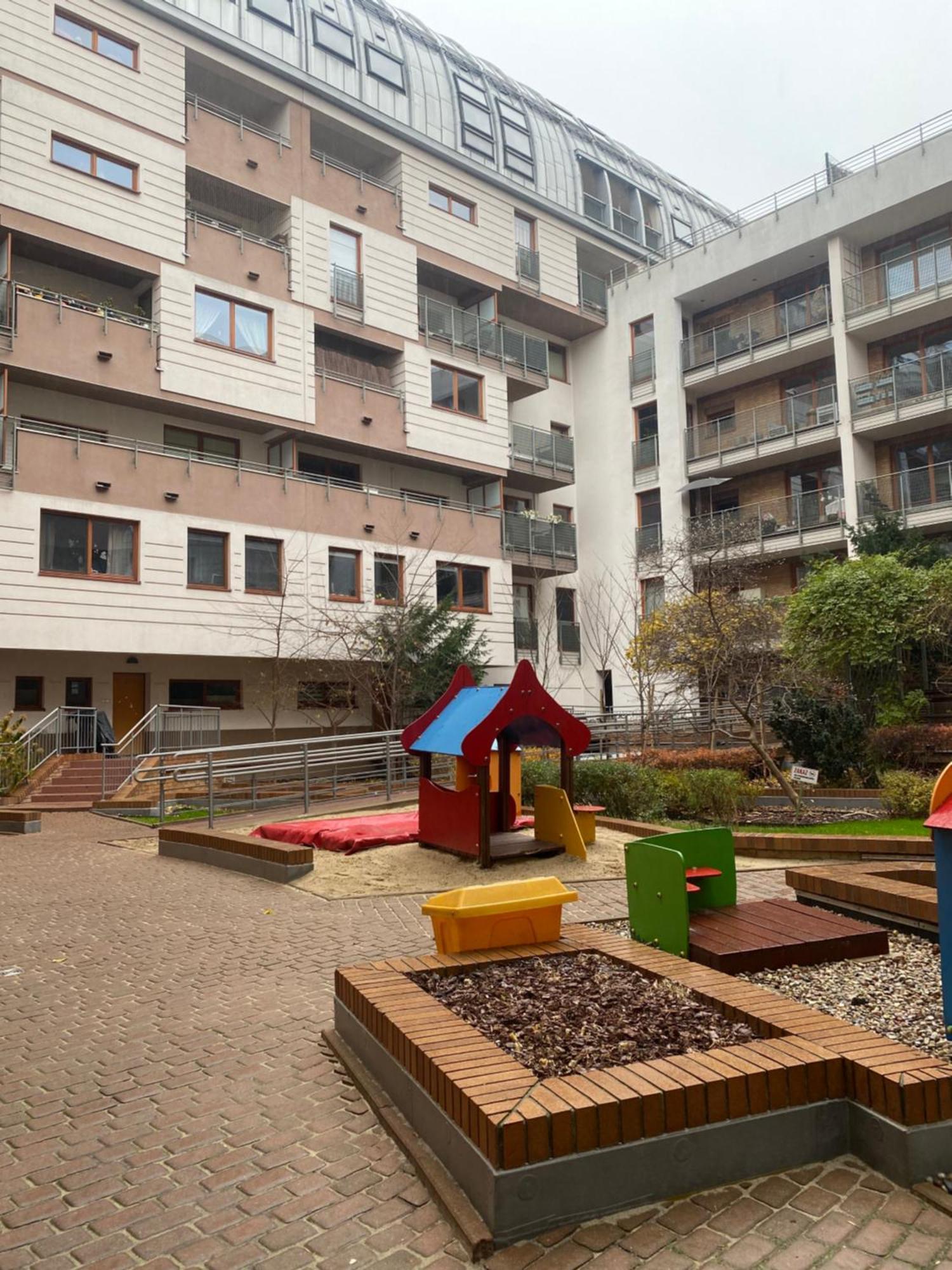 Komfortowy Apartament Na Florianskiej, Park Praski, Dw Wilenski,W Odleglosci Spaceru Od Starego Miasta, Milo Widziec Gosci Ze Zwierzetami Warsaw Luaran gambar